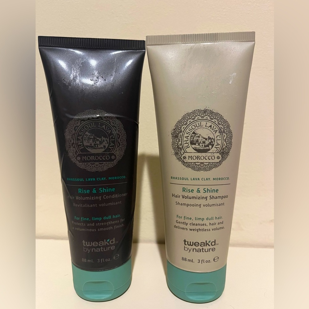 Tweak’s by nature shampoo and conditioner set. Sealed, no original box